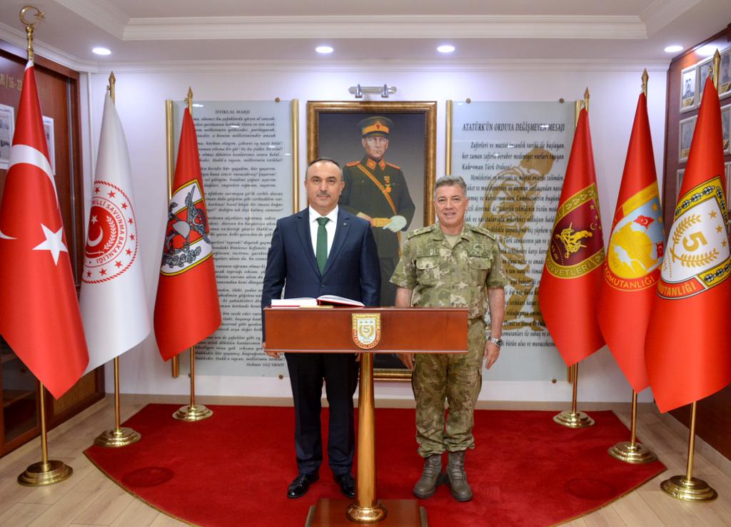 Vali Soytürk 5. Kolordu Komutanına İade-i Ziyarette Bulundu