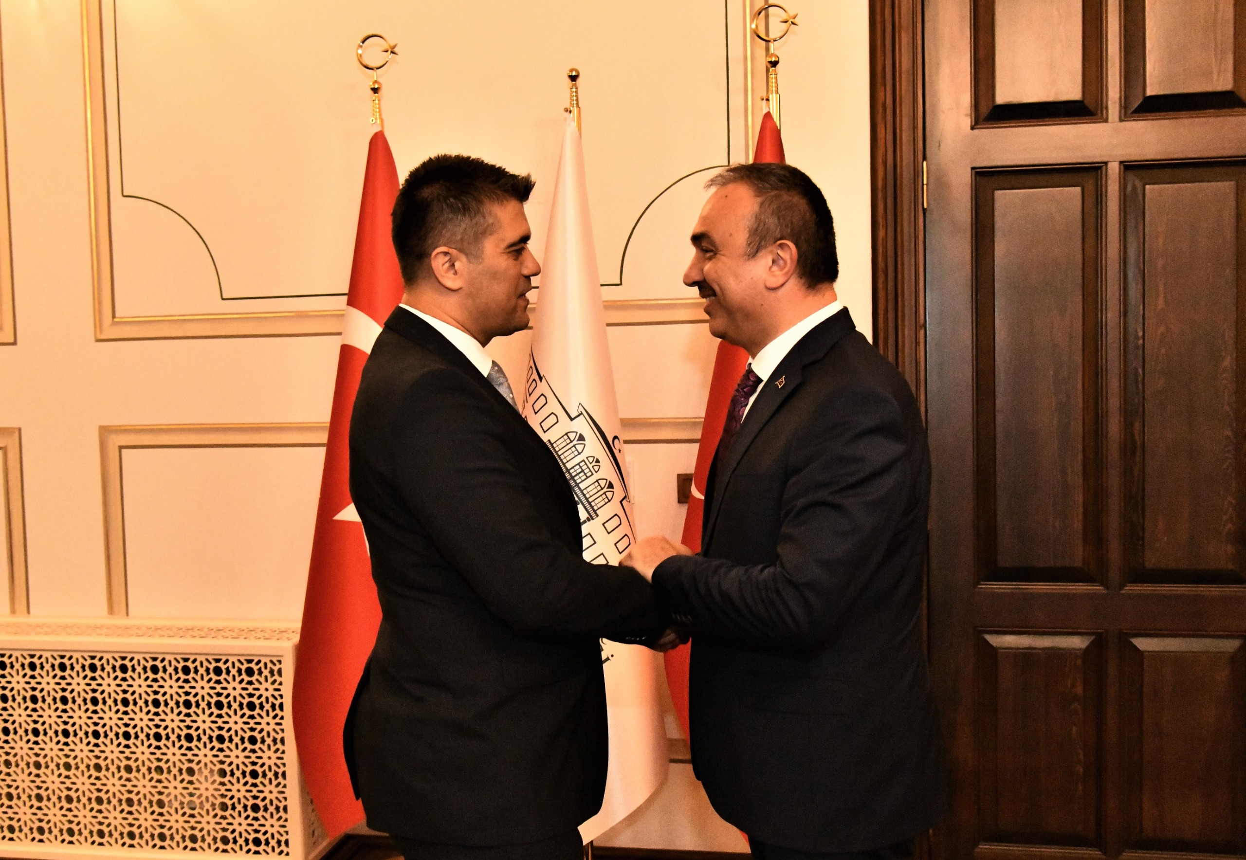 Ak Parti Tekirdağ İl Yönetimi Vali Recep Soytürk’ü Ziyaret Etti