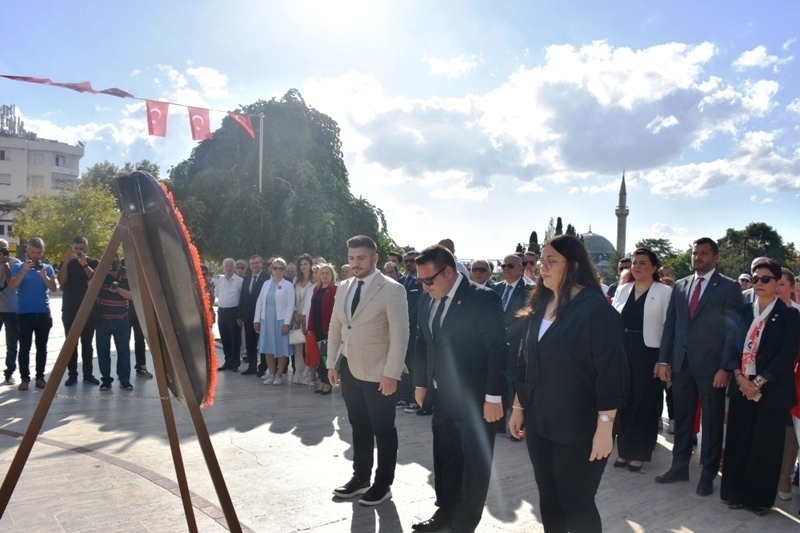 CHP Kuruluşunun 100. Yılını törenlerle kutluyor