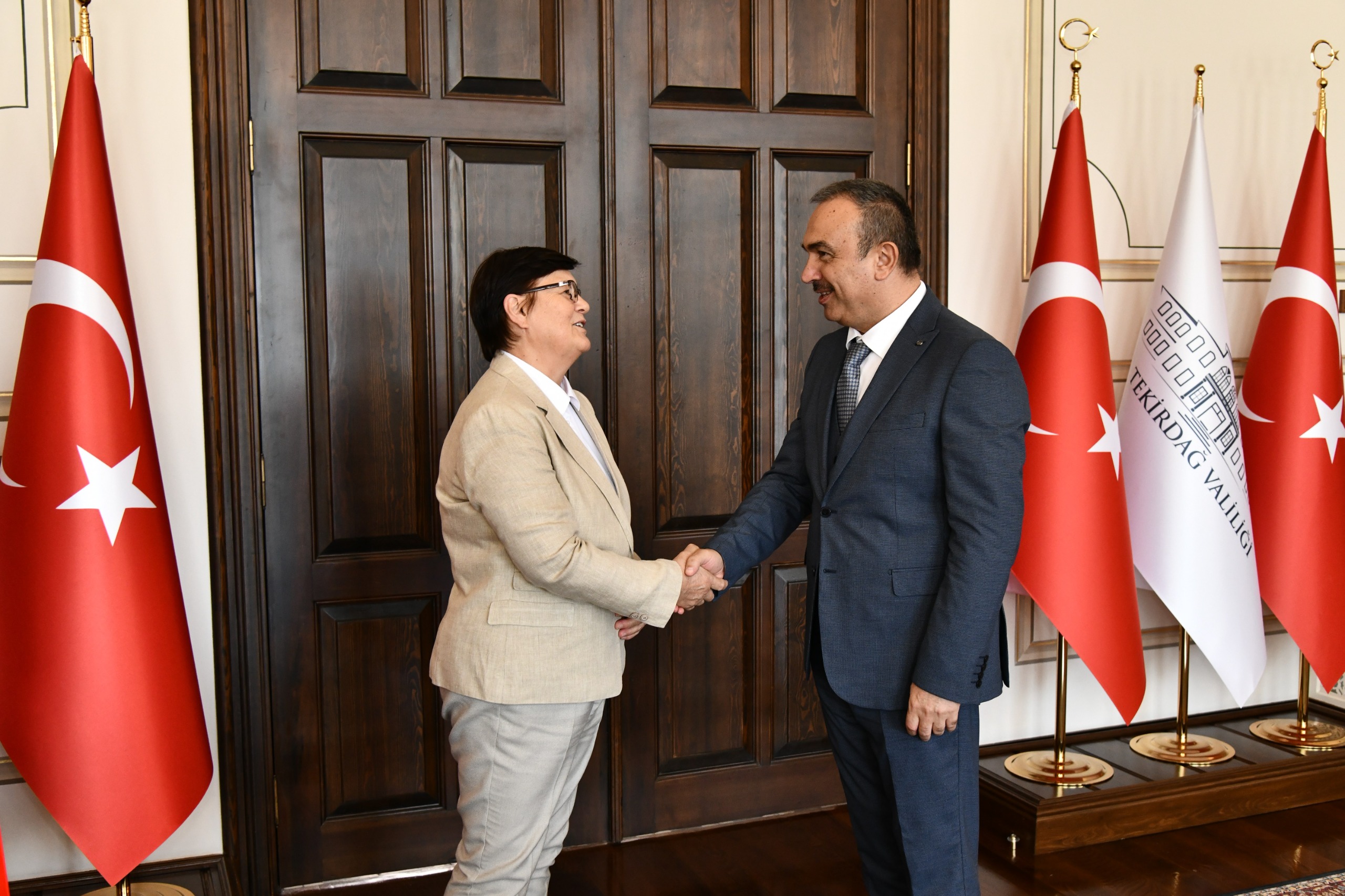 Türk Kızılayı Tekirdağ Şube Başkanı ve Yönetim Kurulu Üyelerinden Vali Soytürk’e Ziyaret
