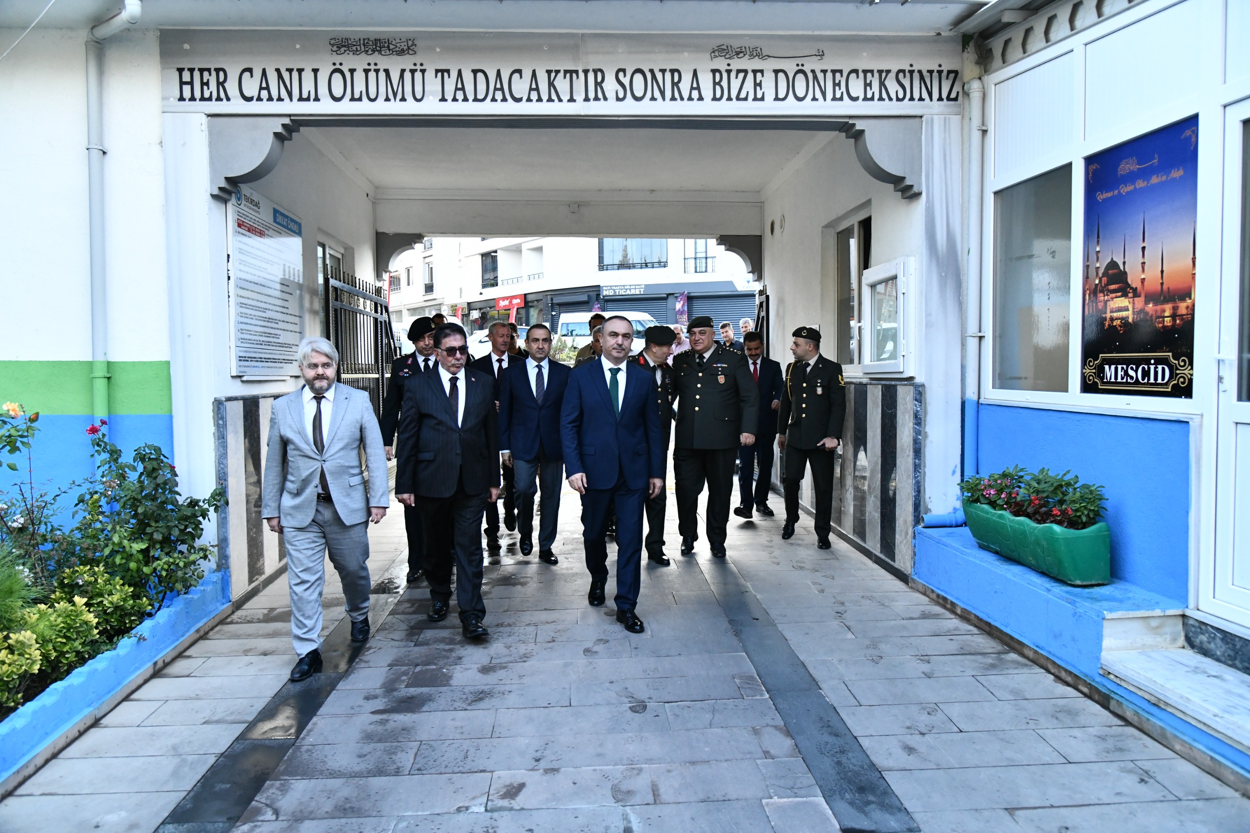 Vali Recep Soytürk, 19 Eylül Gaziler Günü Münasebetiyle Şehitliği Ziyaret Etti