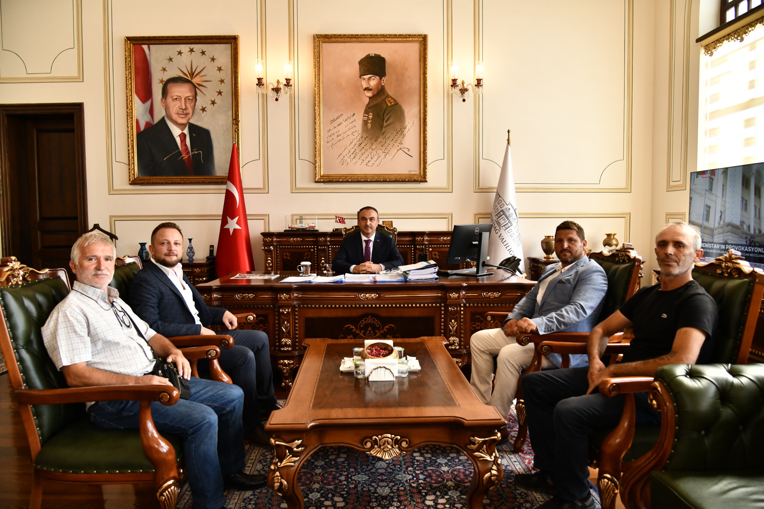 Süleymanpaşa Su Ürünleri Kooperatifi Başkanı İbrahim Pehlivanoğlu Vali Recep Soytürk’ü Ziyaret Etti