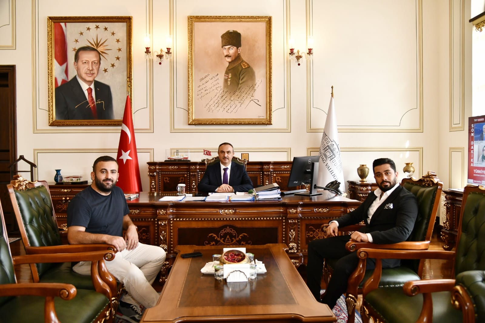 Tekirdağ Beşiktaşlı İşadamları Derneği Başkan ve Üyelerinden Vali Soytürk’e Ziyaret