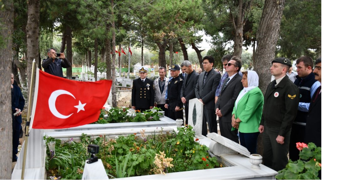 Şehit Öğretmen Neşe Alten Vefatının 30. Yılında Kabri Başında Anıldı