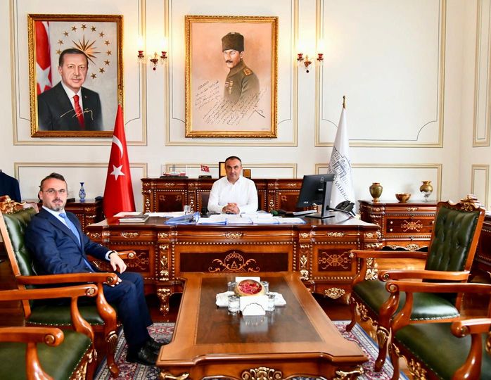 İş insanı Mustafa Bahar dan Valiye Ziyaret