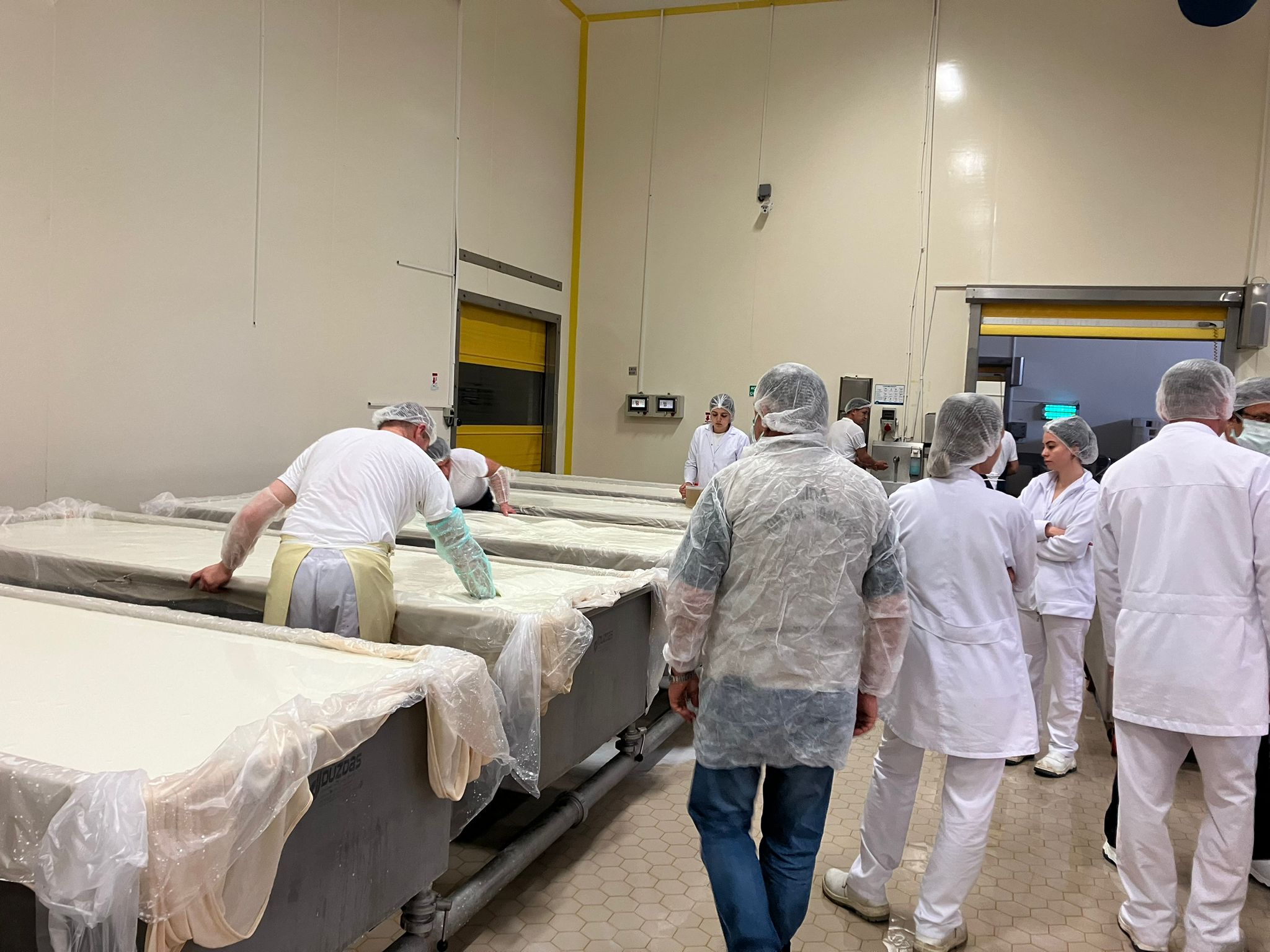 Bakanlık koordinesinde eş zamanlı olarak denetimler yapıldı.