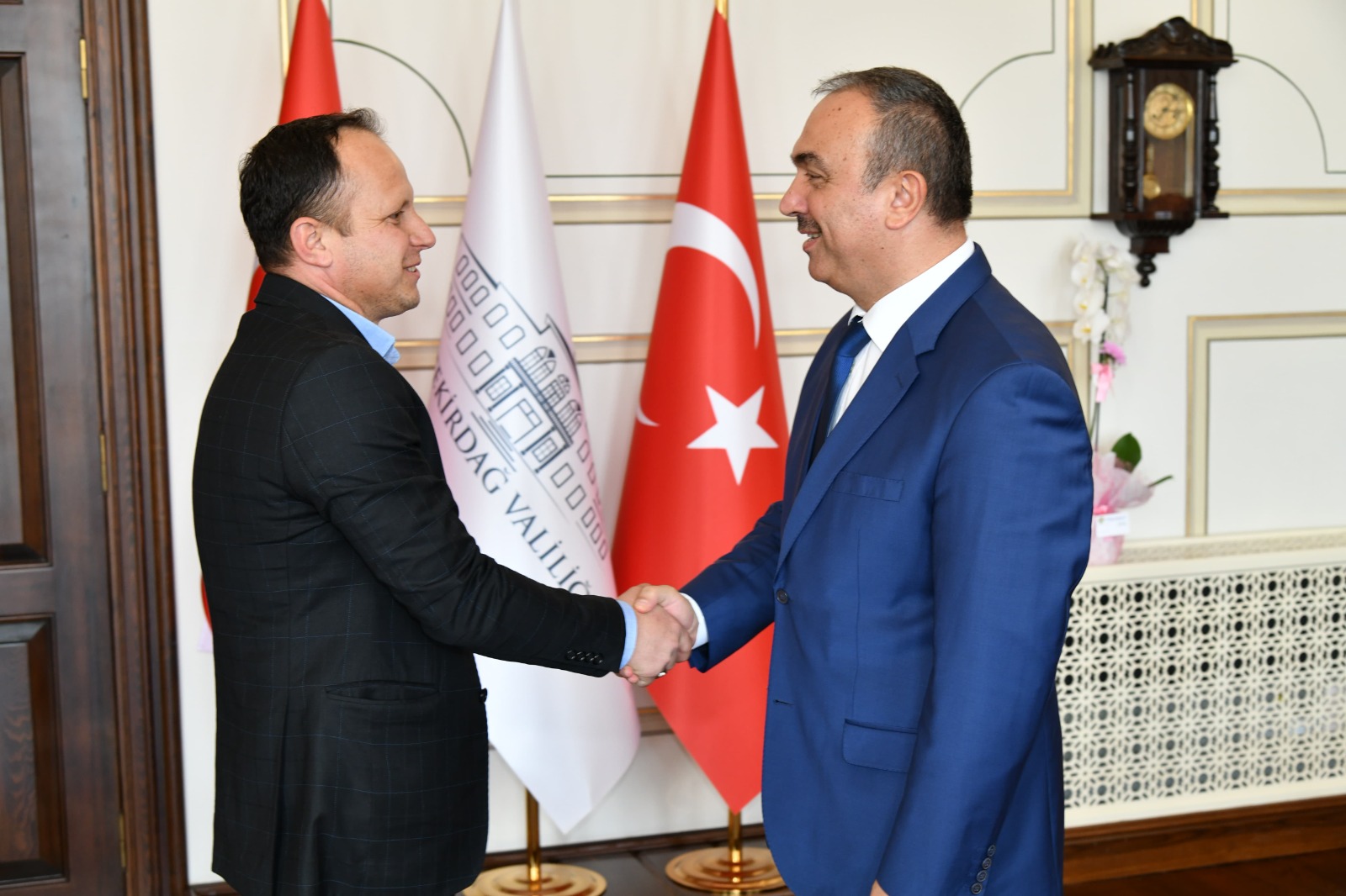 Damızlık Sığır Yetiştiricileri Birliği Başkan ve Üyeleri Vali Soytürk’ü Ziyaret Etti
