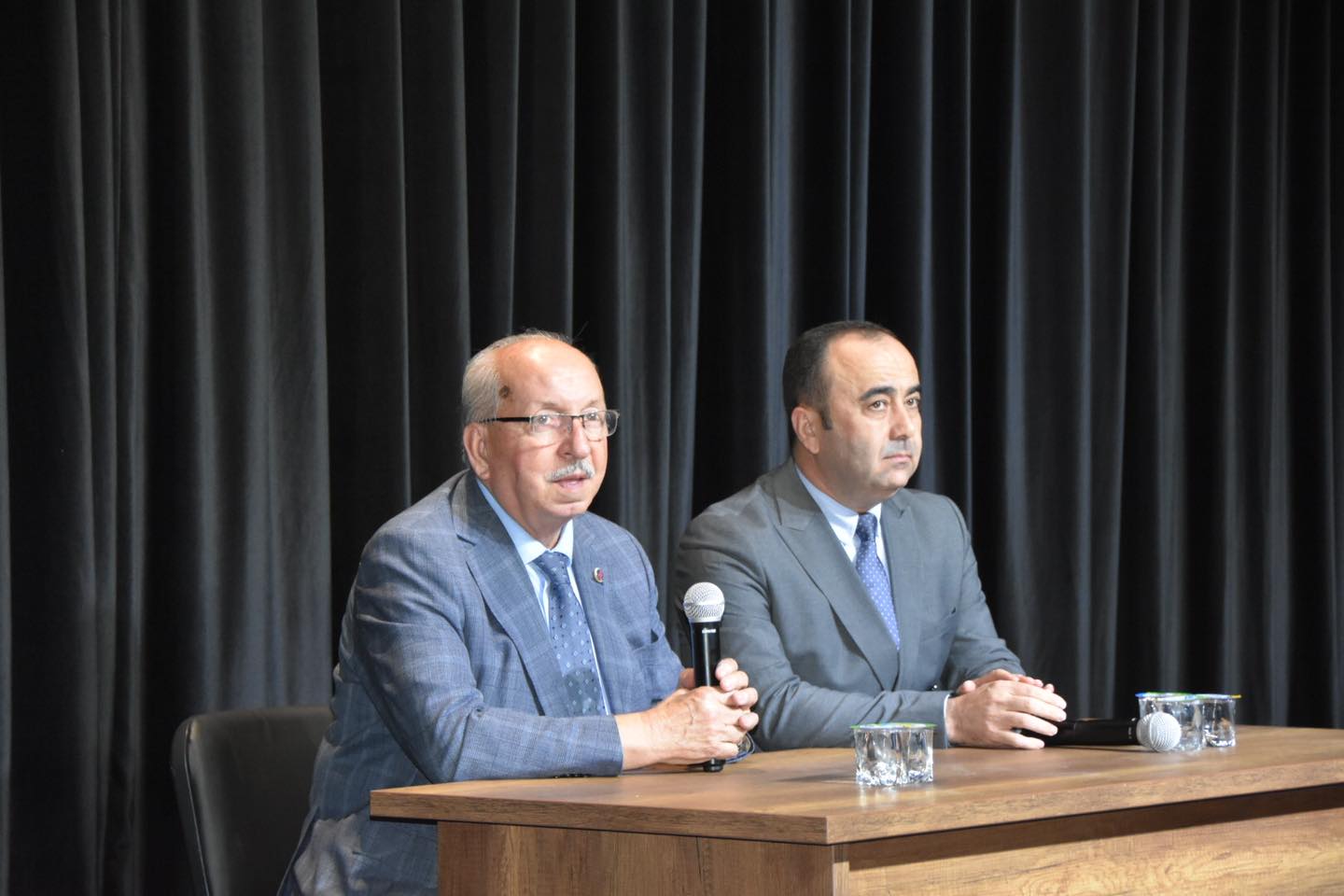 BAŞKAN ALBAYRAK OTOBÜS ŞOFÖRLERİ İLE BİRARAYA GELDİ