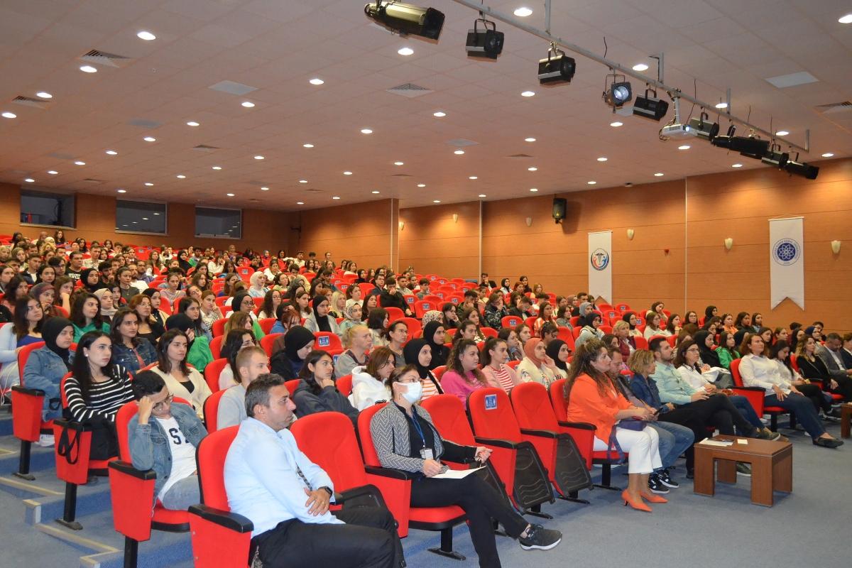 Tekirdağ NKÜ Sağlık Hizmetleri MYO Oryantasyon Eğitimi ve Tanışma Günü Etkinliği Düzenlendi