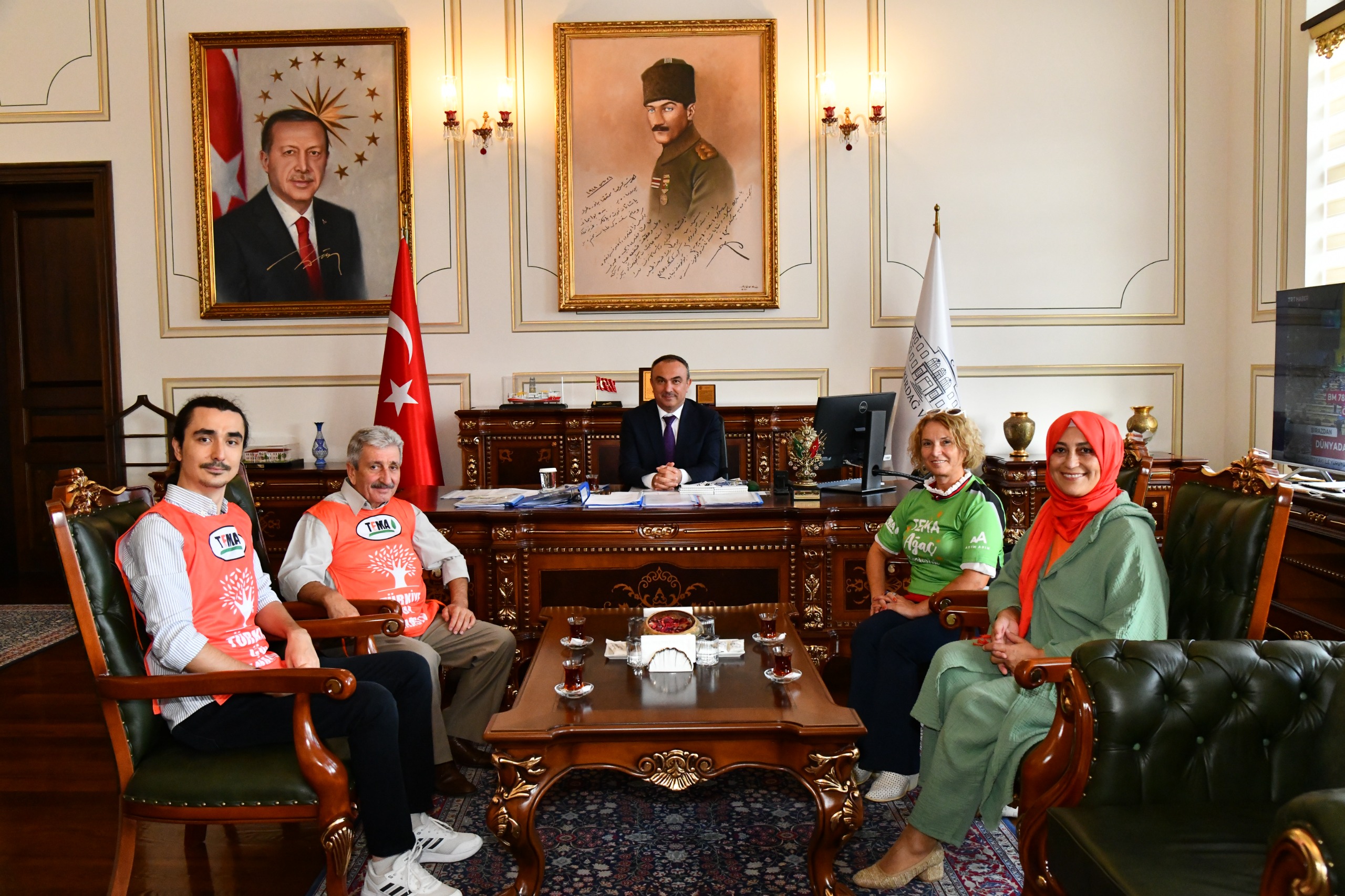TEMA Vakfı Tekirdağ İl Temsilcisi ve TEMA Vakfı Üyelerinden Vali Soytürk’e Ziyaret