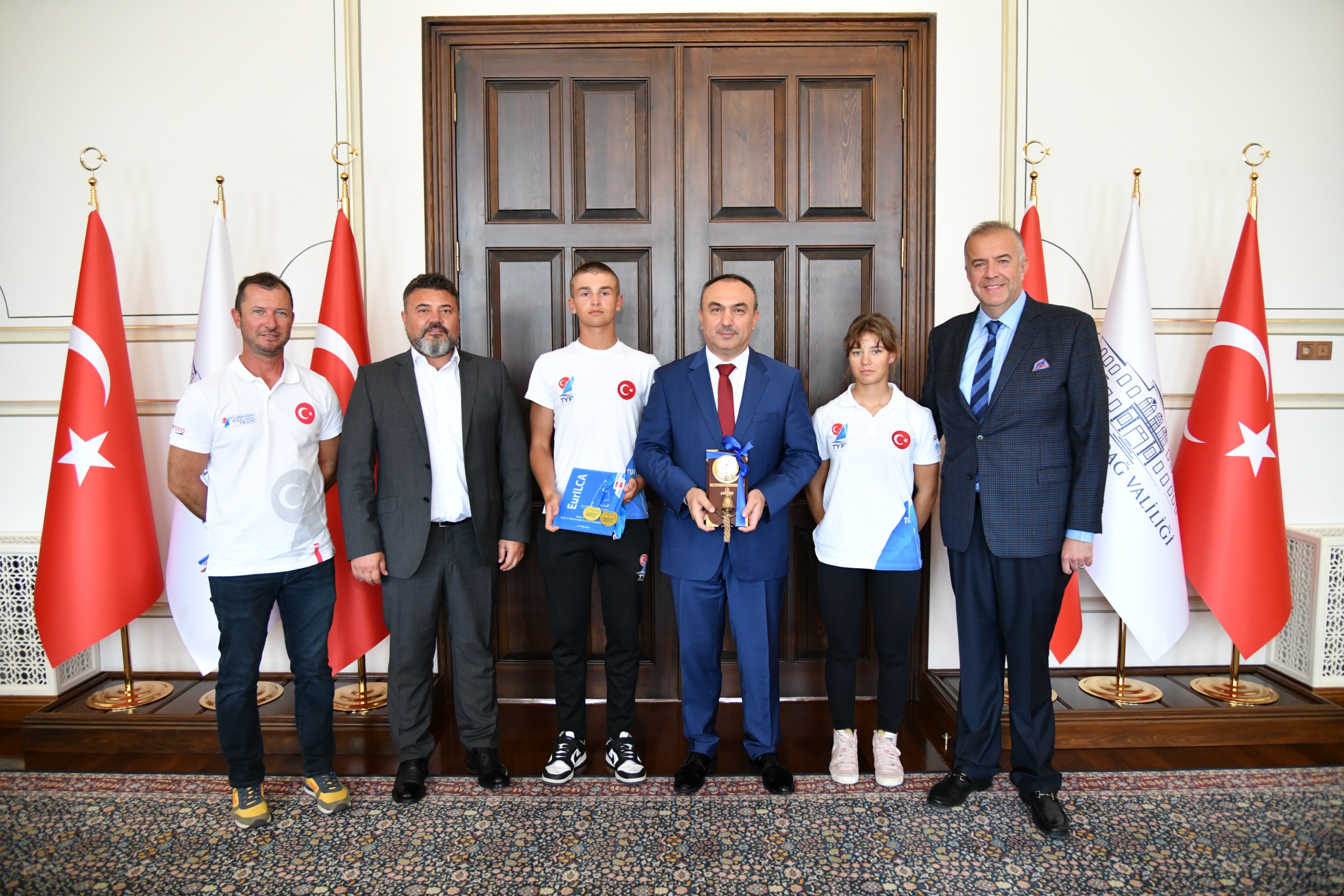 Tekirdağ Yelken Spor Kulübü Yönetici ve Sporcuları Vali Soytürk’ü Ziyaret Etti
