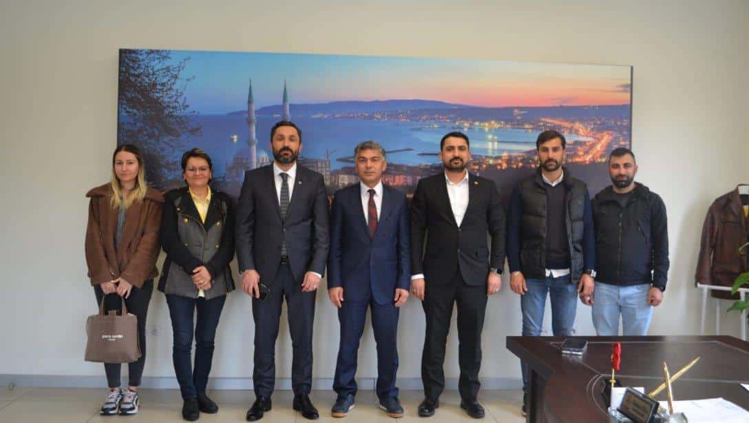 İLÇE MİLLİEĞİTİM MÜDÜRÜ Ebubekir ATİLLA’yı, MHP İlçe Başkanı Yakup Gazi TANTAN Makamında Ziyaret Etti