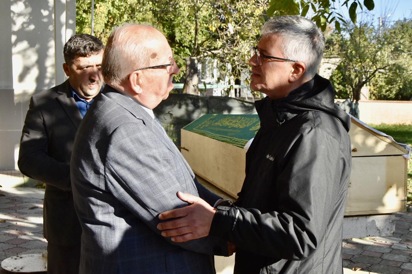 Yücel Sunal Vefat Etti
