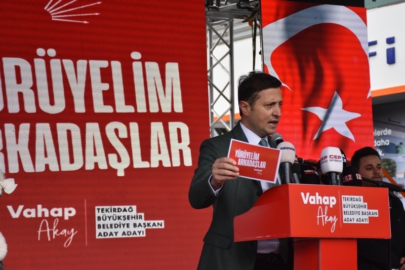 VAHAP AKAY TEKİRDAĞ B.BELEDİYESİ ADAY ADAYLIĞINI AÇIKLADI