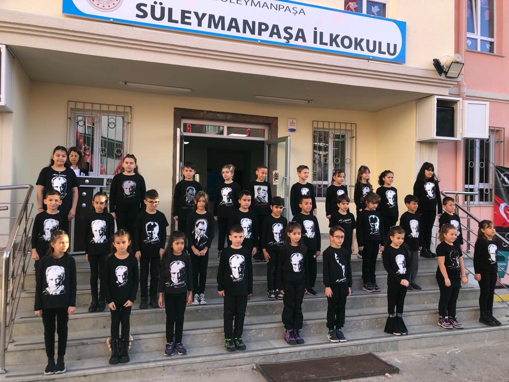 ATAMIZI ANMA PROGRAMINA YOĞUN KATILIM