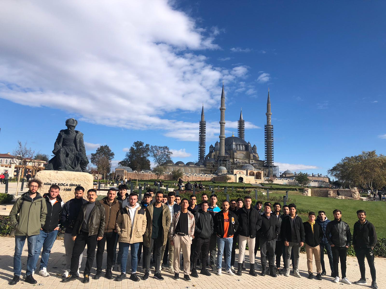 Kültürel mekanları ziyaret gerçekleştirildi.