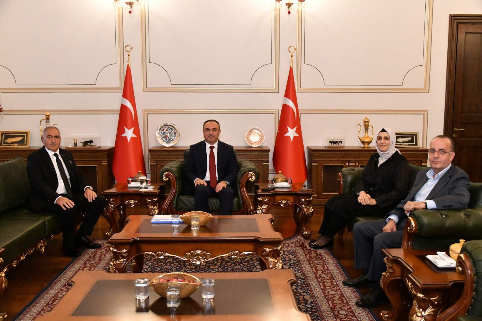 Çerkezköy Kızılay Şube Başkanı Karaca ve Eski Vekil Doğan Vali Soytürk’ü Ziyaret Etti