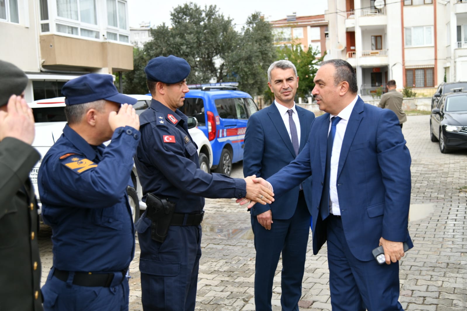 Vali Soytürk Eski Öğretmen Evi Arazisi’nde İncelemelerde Bulundu