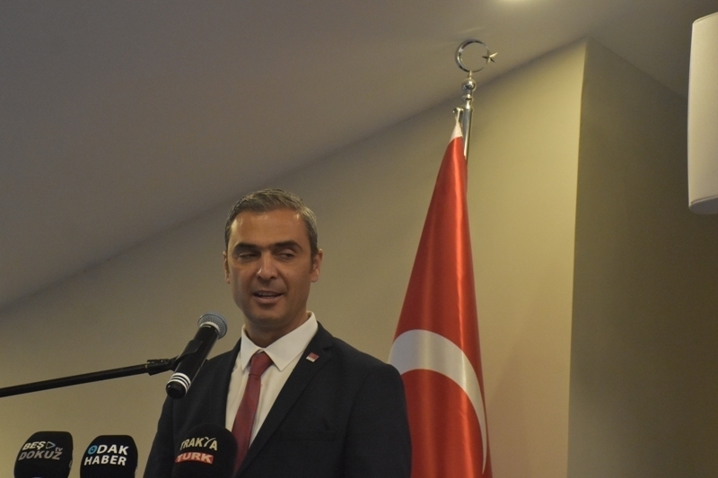 Uysal, Süleymanpaşa Belediye Başkanlığı’na Aday Adayı olduğunu açıkladı.