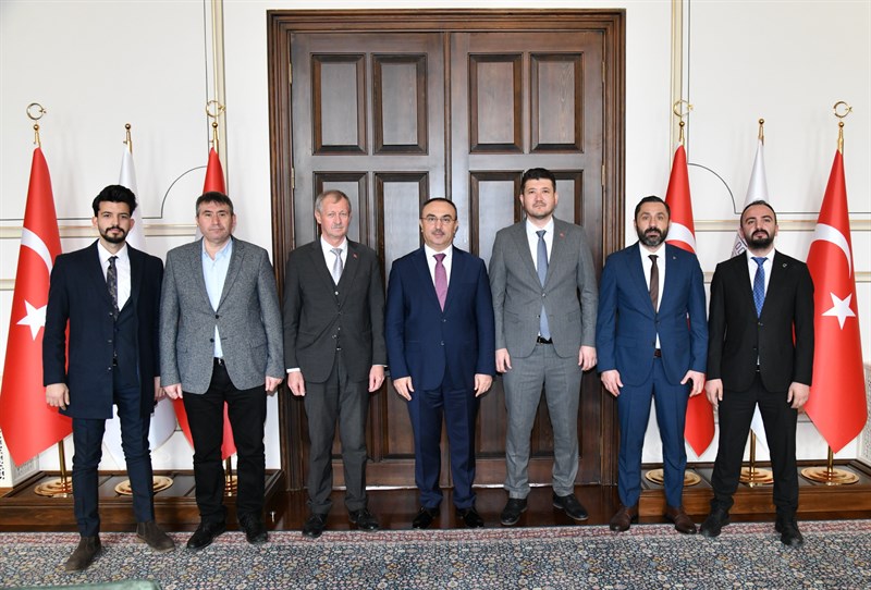 Süleymanpaşa Belediye Başkanı Uzunlar ve Süleymanpaşa Belediye Başkan Adayı Saygı Vali Soytürk’ü Ziyaret Etti