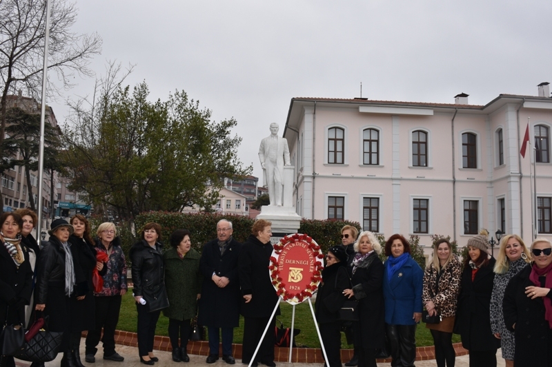 TEKİRDAĞ YARDIMSEVENLER DERNEĞİ ÜYELERİ 40. YIL KUTLAMASI