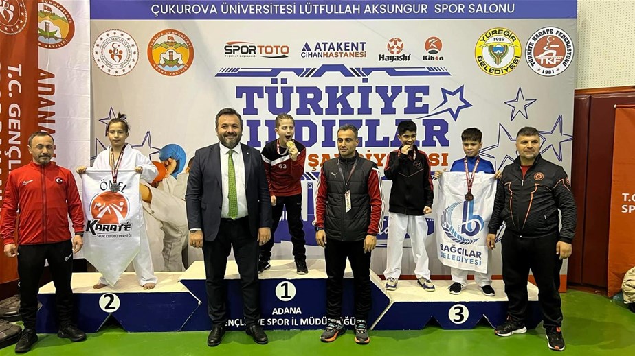 İLİMİZİN EV SAHİPLİĞİNDE GERÇEKLEŞTİRİLEN BASKETBOL BÖLGE ŞAMPİYONASI İÇİN U14 KIZ BASKETBOL TAKIMLARI POTALARDA BULUŞTU.