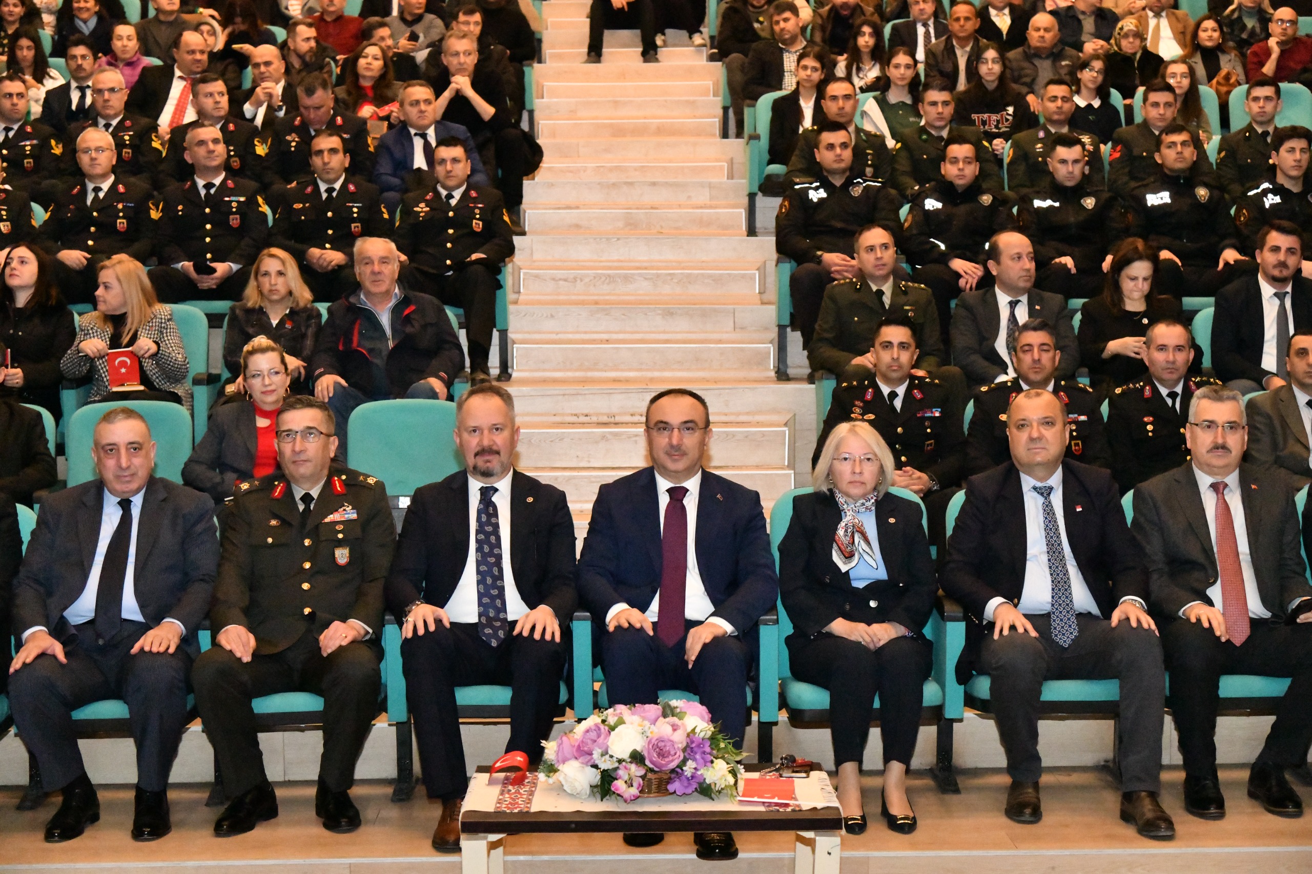 İstiklal Marşı’nın Kabulünün 103. Yıldönümü ve Mehmet Akif Ersoy’u Anma Programı Düzenlendi