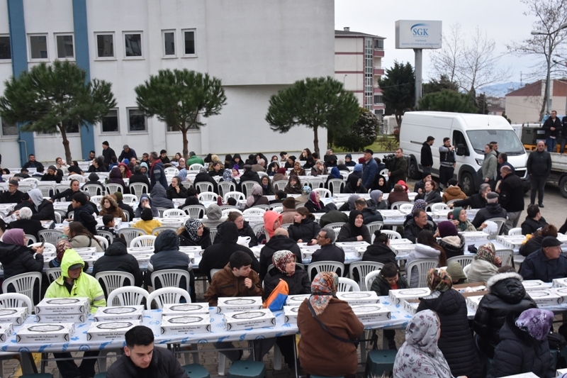 GÖNÜL SOFRALARI ÇİFTLİKÖNÜNDE KURULDU