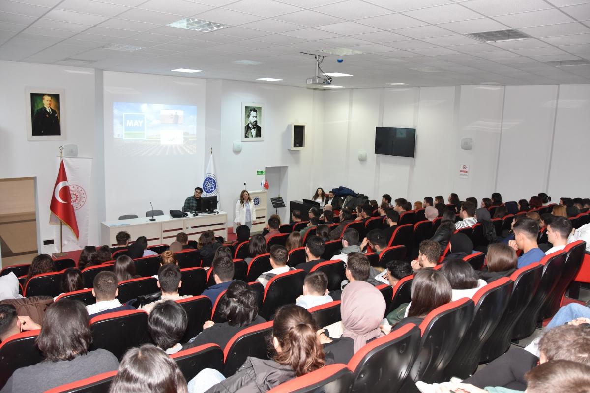 Tekirdağ NKÜ Biyoteknoloji Topluluğu Tarafından Düzenlenen ‘May Tohum Kariyer Fırsatları’ Konulu Konferans Gerçekleşti