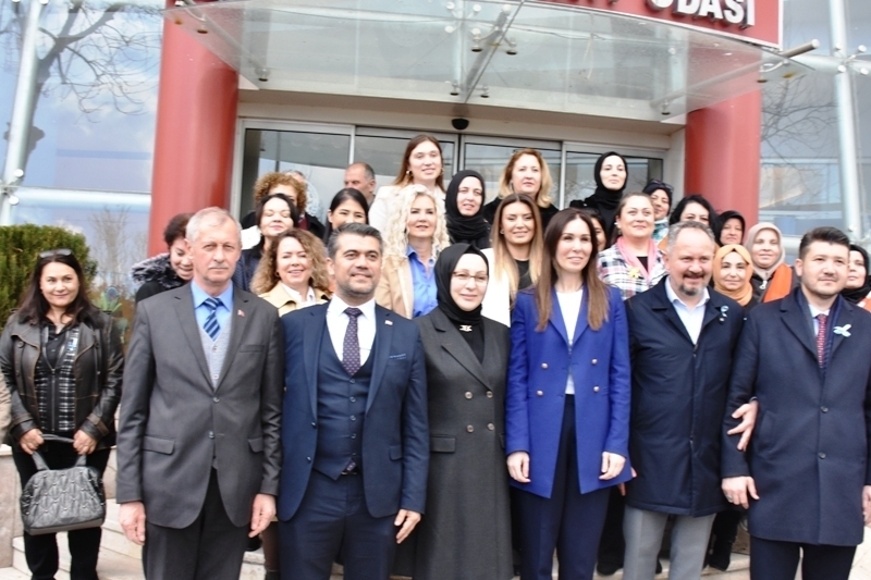 MİLLETVEKİLİ ÇİĞDEM KARAASLAN ESNAFLAR İLE BİRARAYA GELDİ