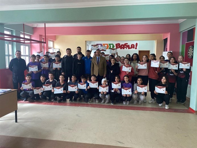 OKUL SPORLARI YILDIZ ERKEKLER VE YILDIZ KIZLAR KATEGORİSİ 2.KÜME DART İL BİRİNCİLİĞİ DART MÜSABAKALARI ERGENE İLÇEMİZDE TAMAMLANDI.