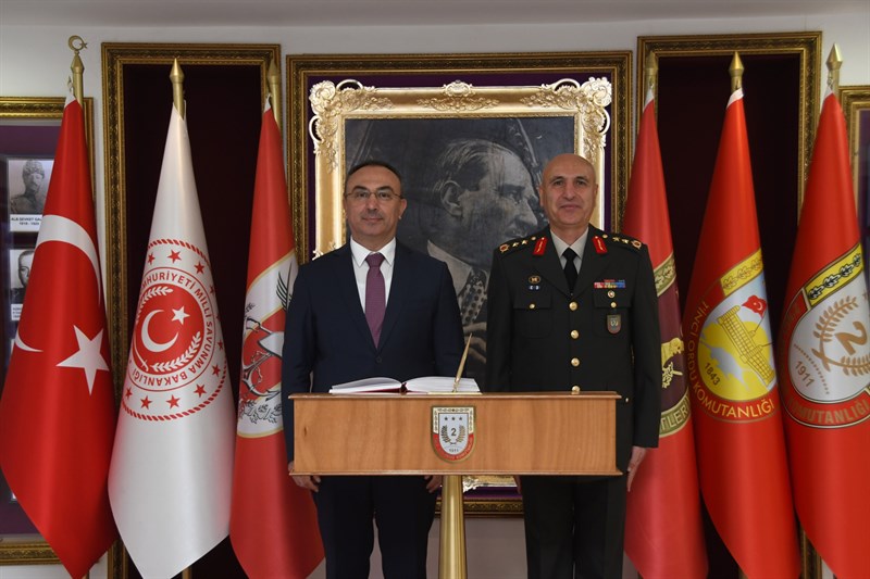 Vali Soytürk 2’nci Kolordu Komutanı Yaldız’ı Ziyaret Etti