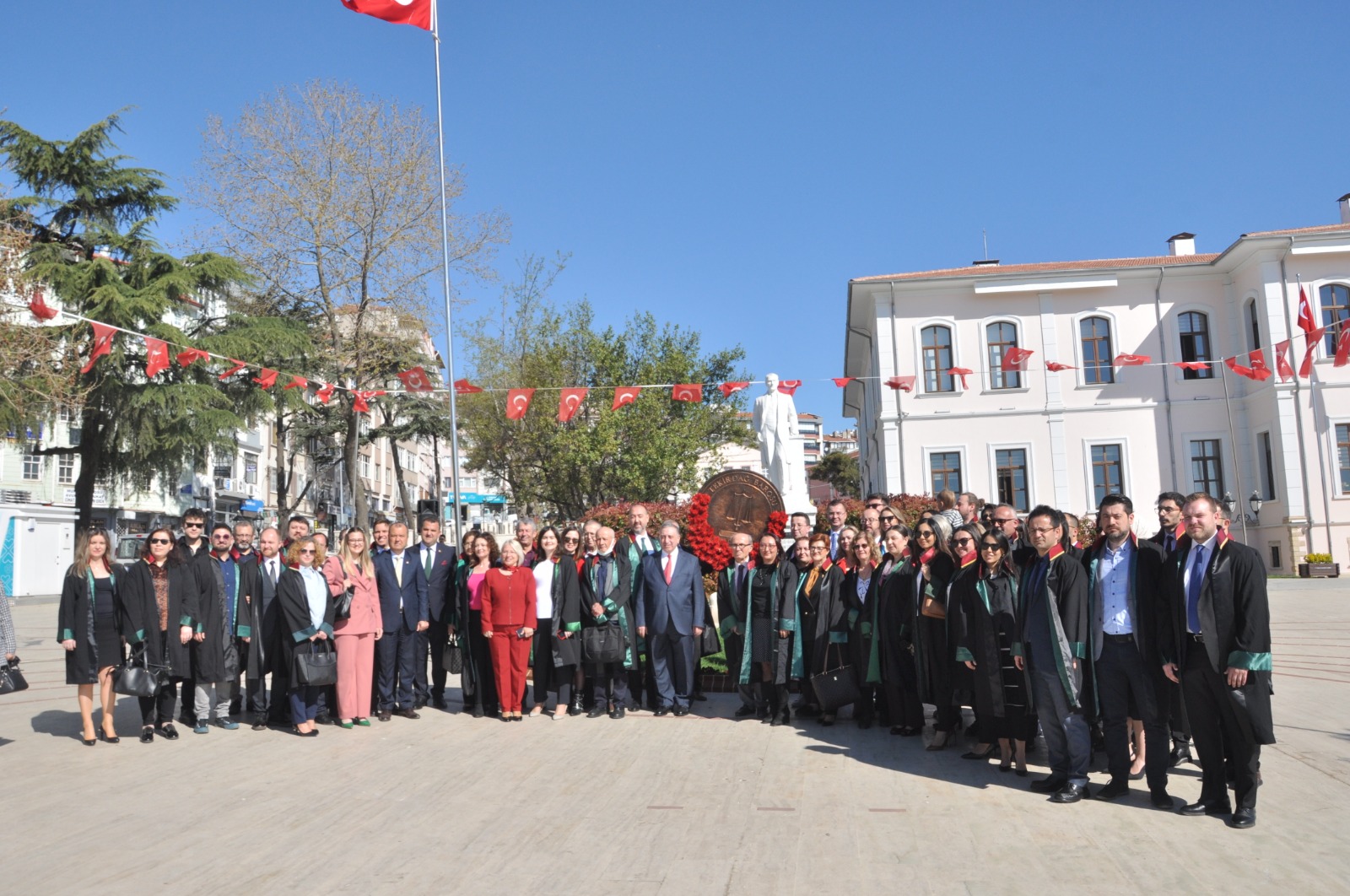Avukatlar günü kutlandı