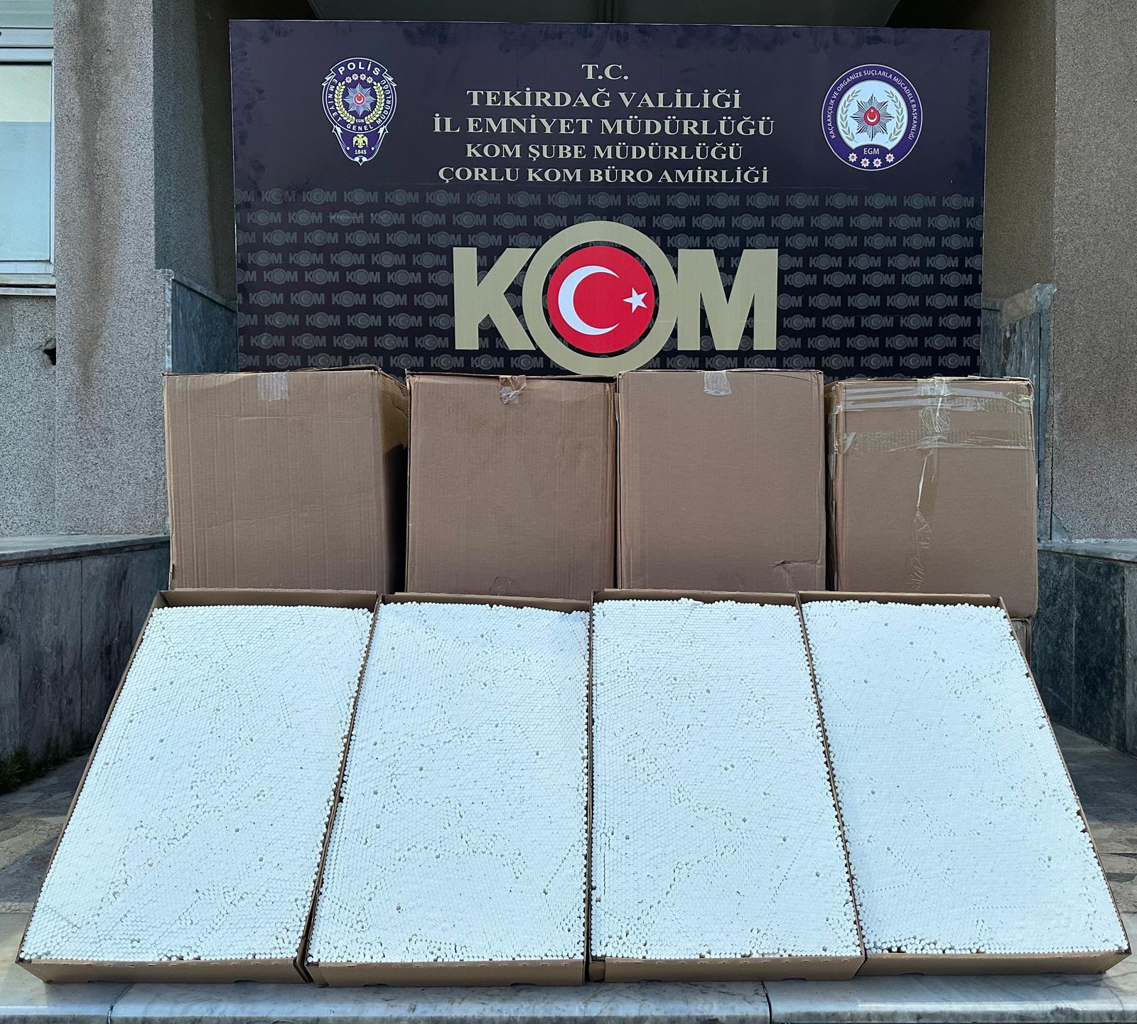 275 bin makaron ele geçirildi