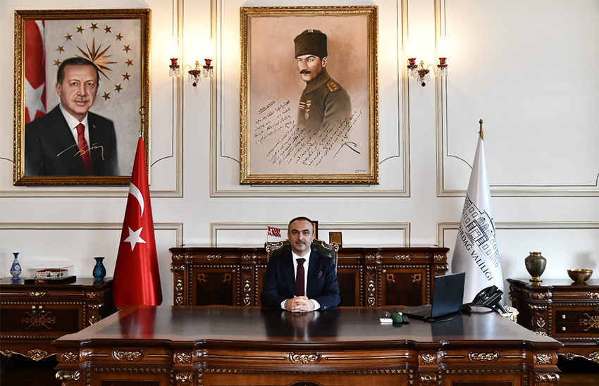 Vali Recep Soytürk’ün 23 Nisan Ulusal Egemenlik ve Çocuk Bayramı Mesajı