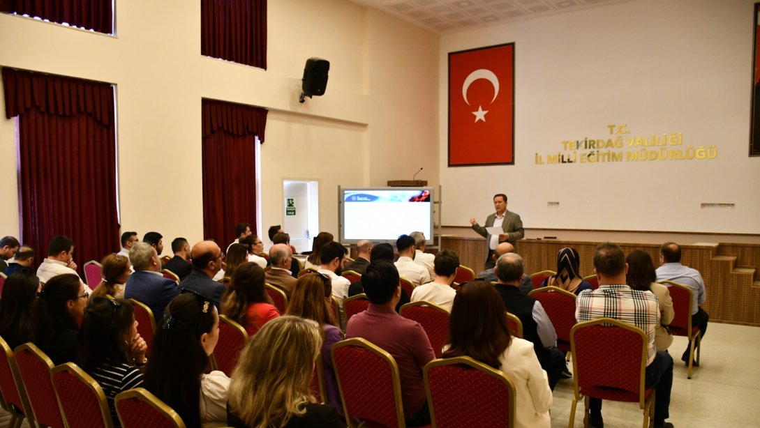 Kişisel Gelişim Kursları Temsilcileri İle Bilgilendirme ve Değerlendirme Toplantısı Yapıldı