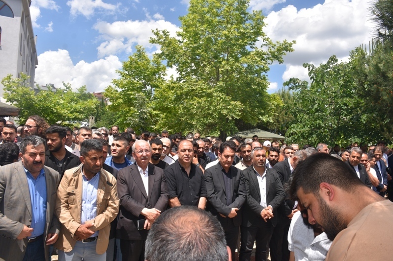 MİHRAÇ KOLÇELİK DEFNEDİLDİ