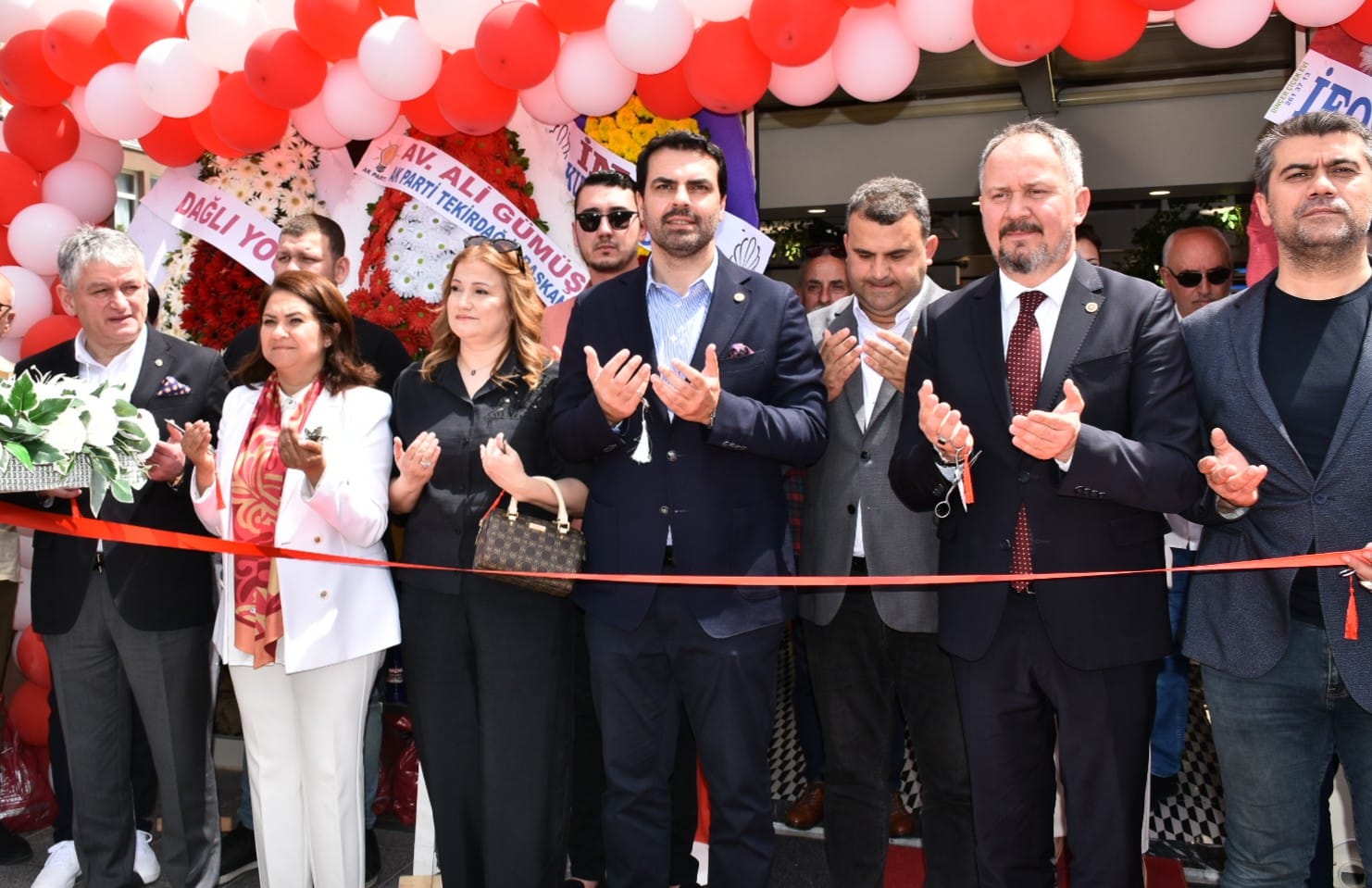 ÖZCANLAR ET HÜRRİYET ŞUBESİ AÇILDI