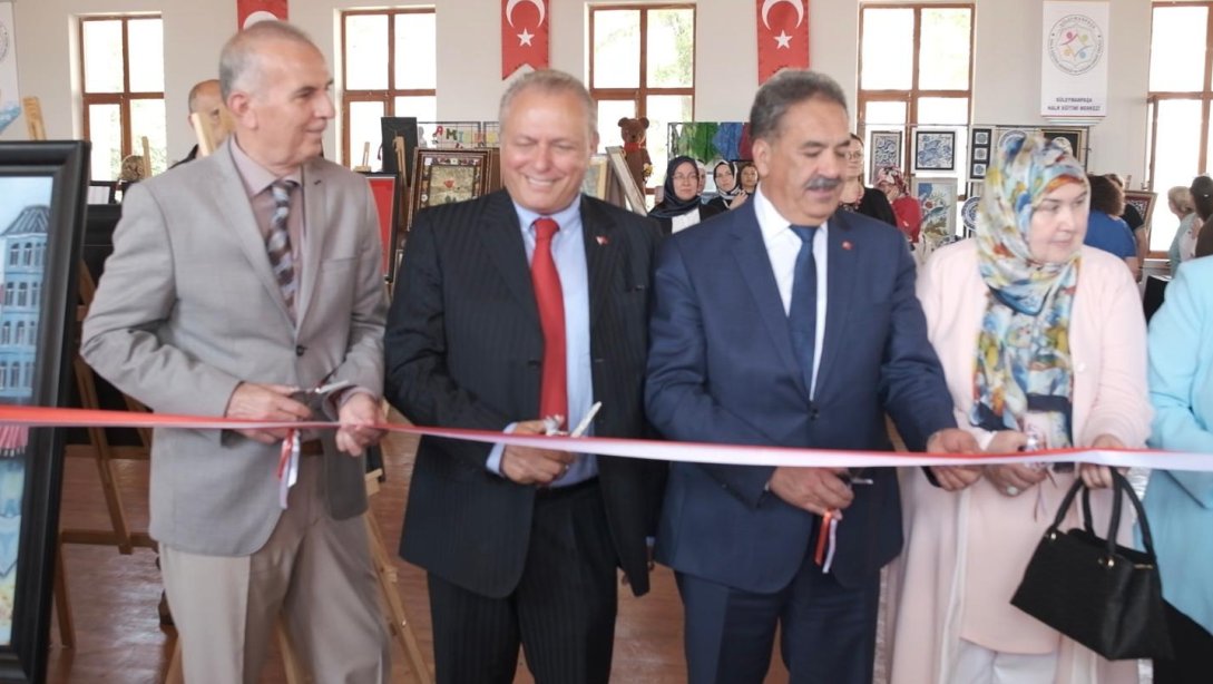 Hayat Boyu Öğrenme Haftası Kapsamında, Tarihi Halk Eğitimi Merkezi Binasında “Sergi Açılışı” Düzenlendi