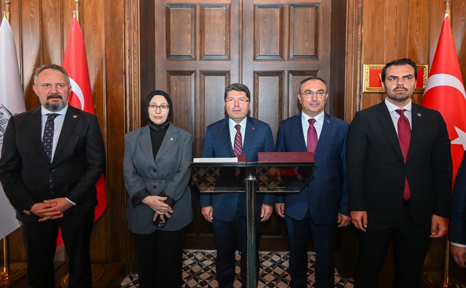Adalet Bakanı Tunç Valiliğimizi Ziyaret Etti