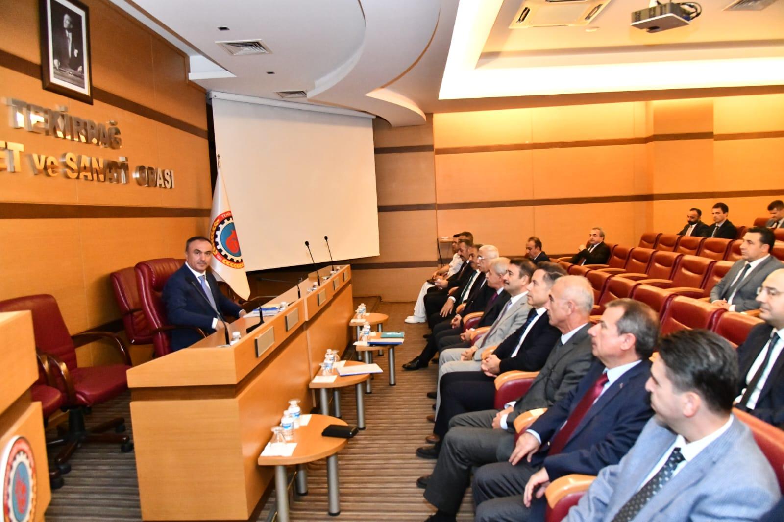 Vali Soytürk Mülki İdare Amirleri ve Kurum Müdürleri İle Toplantı Yaptı