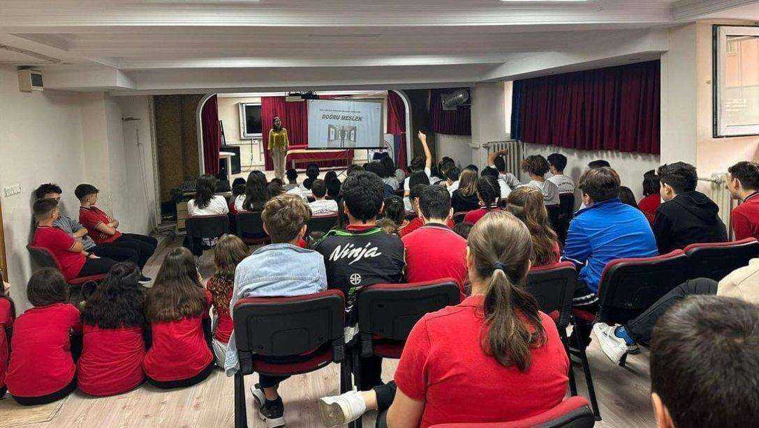 İŞKUR bünyesinde bilgilendirme semineri verildi.