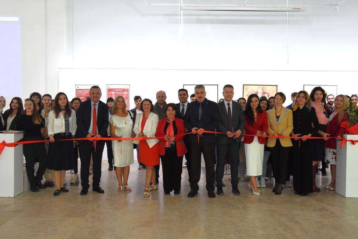 “Cumhuriyetimizin 101. Yılında Atatürk ve Sanat” Resim Sergisi Açıldı