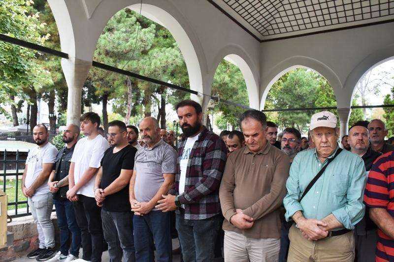 SÜLEYMAN DEMİRCİ DEFNEDİLDİ