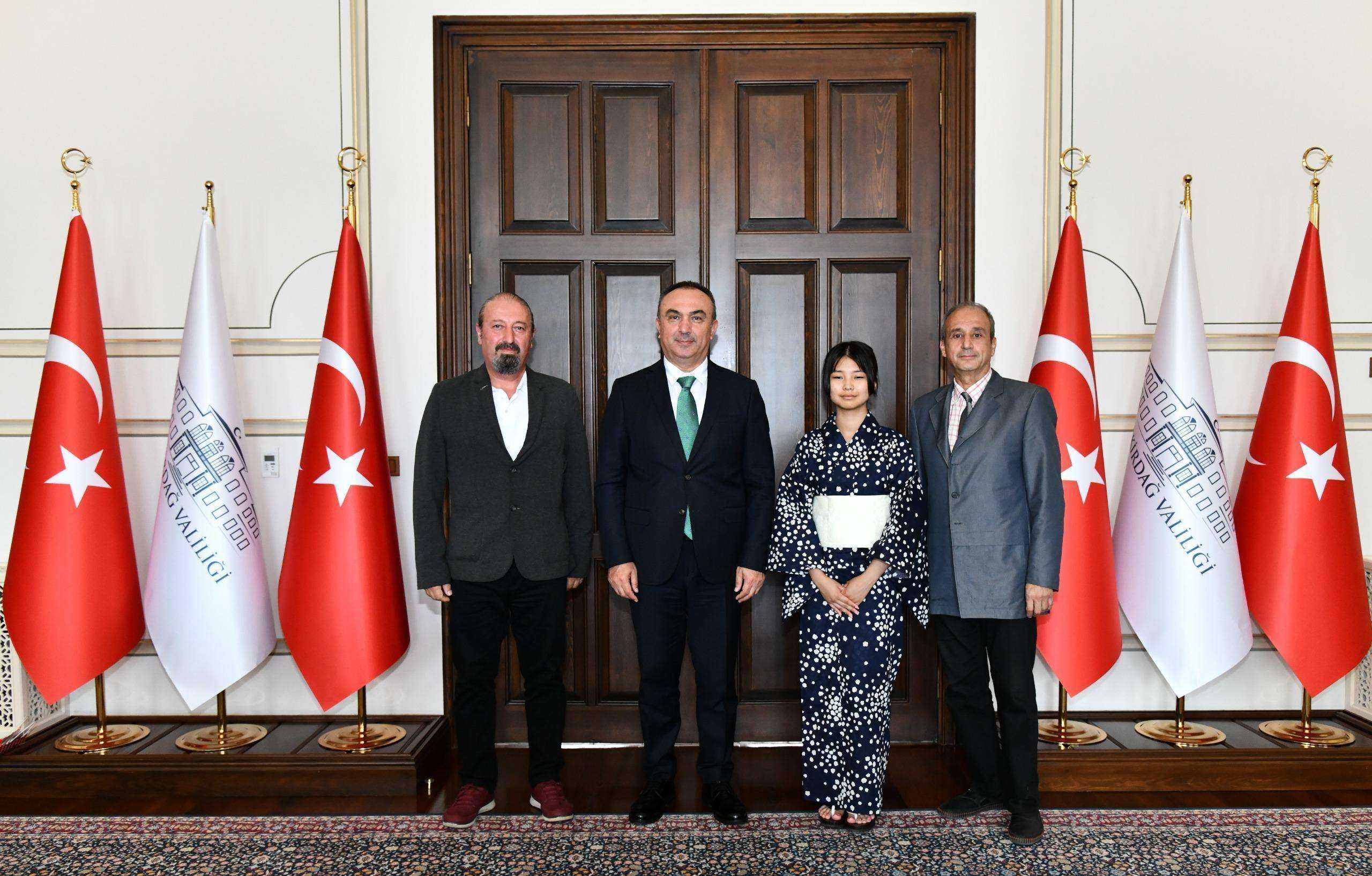 JAPONYADAN OKUMAYA GELDİ VALİYİ ZİYARET ETTİ