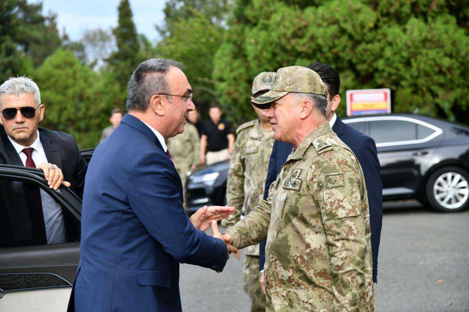 Vali Soytürk 5. Kolordu Komutanı Alper’i Ziyaret Etti