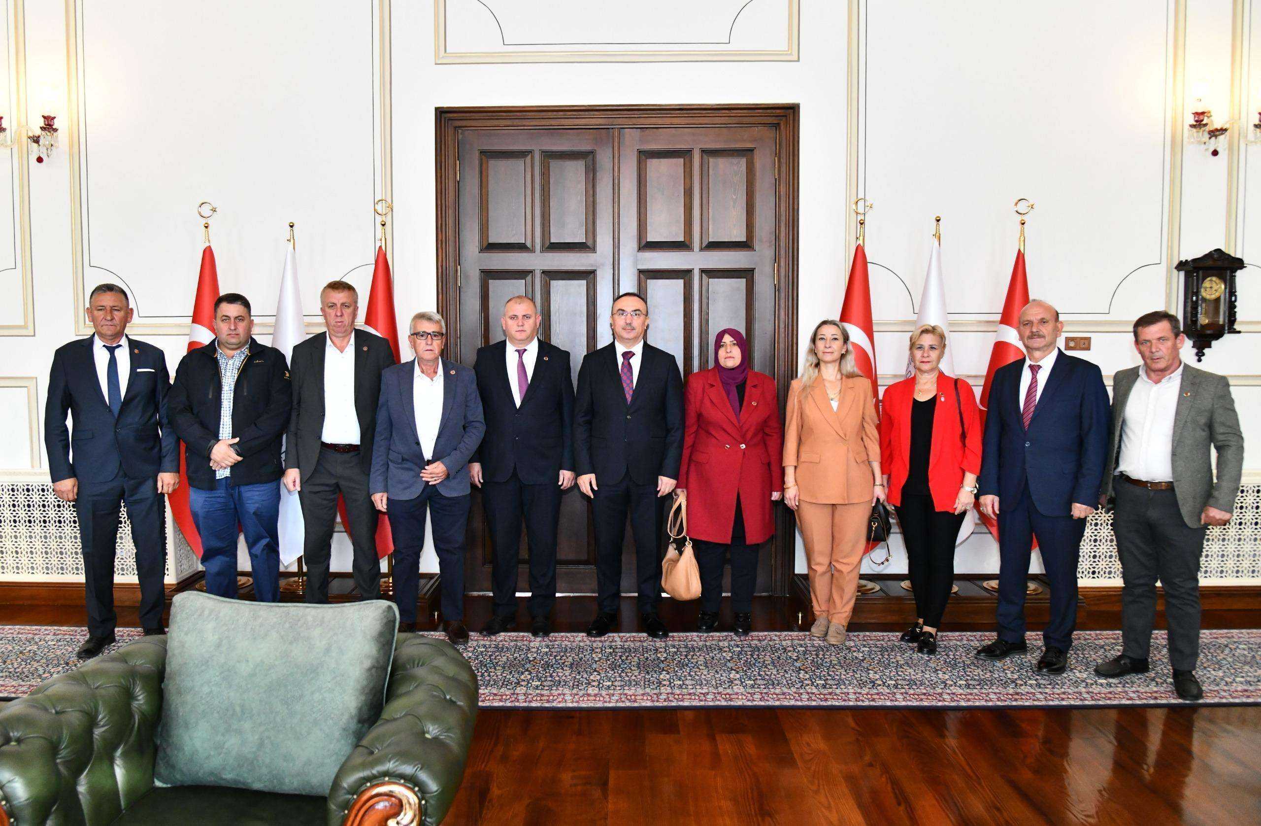 Muhtarlar Günü Münasebetiyle Vali Soytürk’e Ziyaret