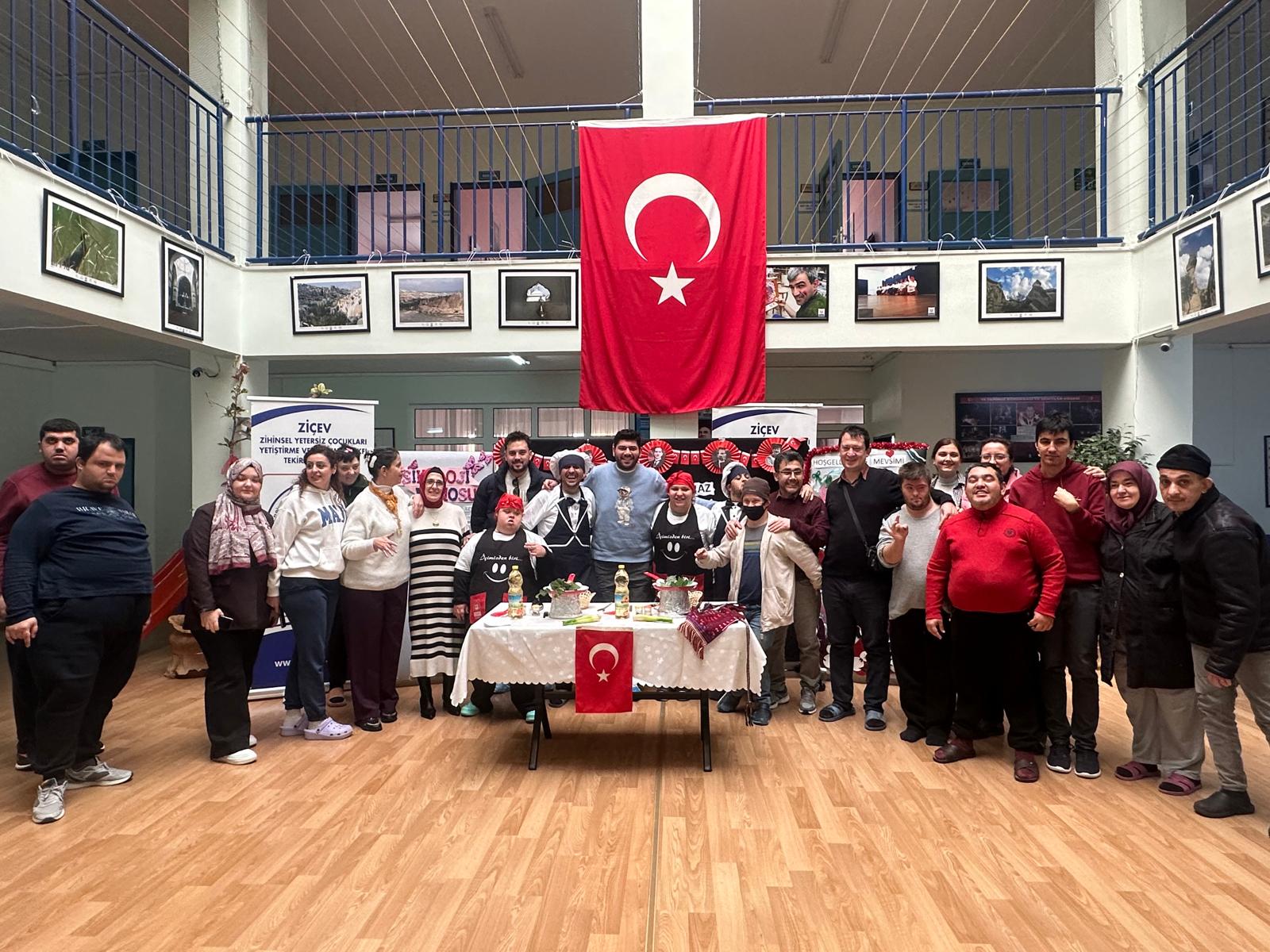Masterchef Sergen bu defa ZİÇEV çocukları için pişirdi