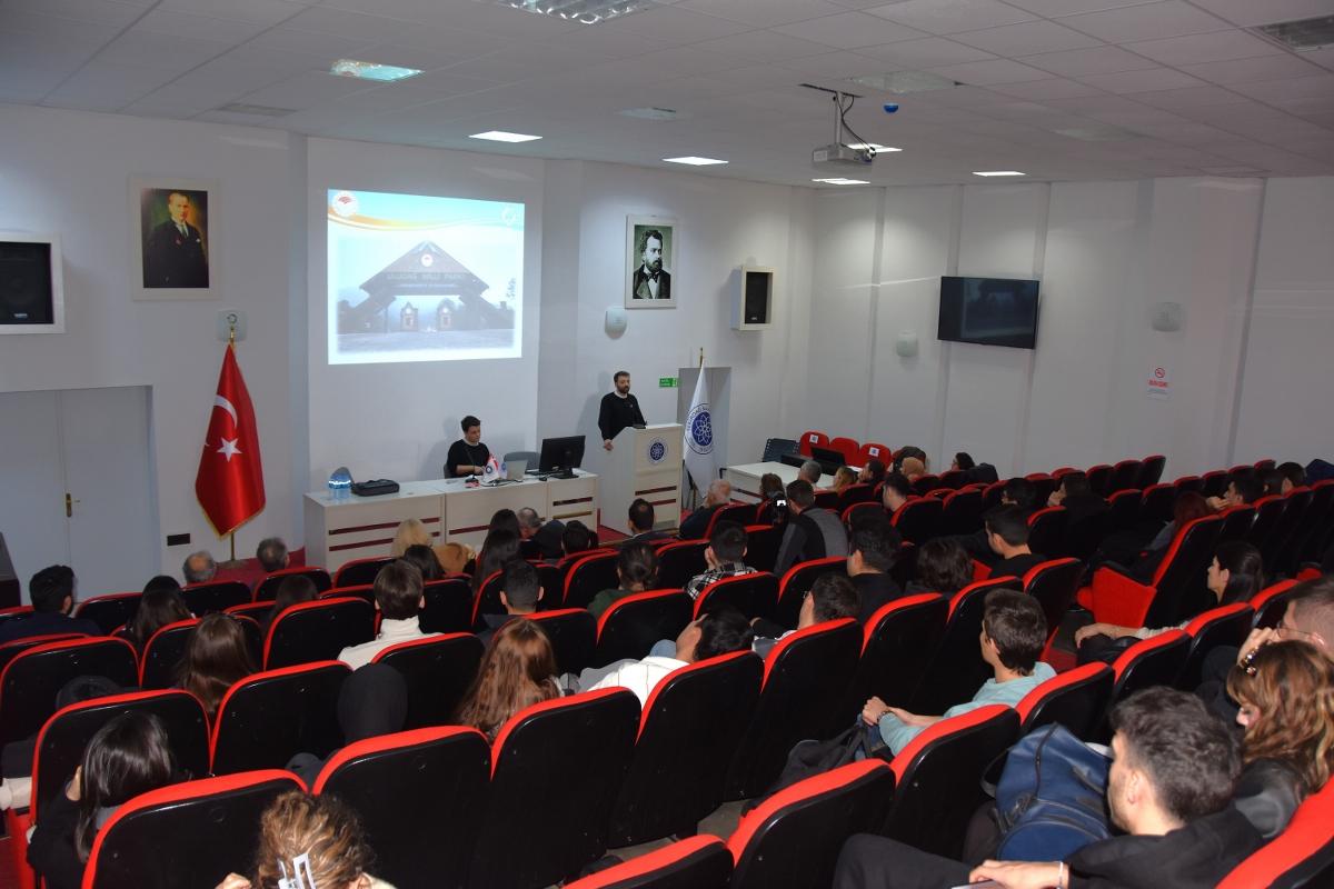 “Milli Parkların Gizemli Dünyası” Konulu Konferans Gerçekleşti