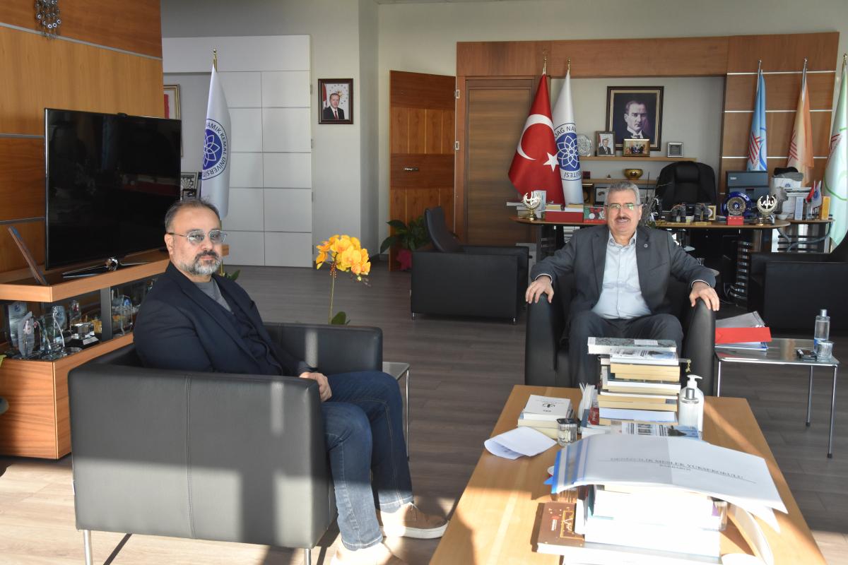 Rektörümüze Nezaket Ziyareti Yeni